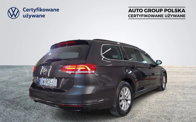 Volkswagen Passat cena 66900 przebieg: 187913, rok produkcji 2019 z Ostroróg małe 379
